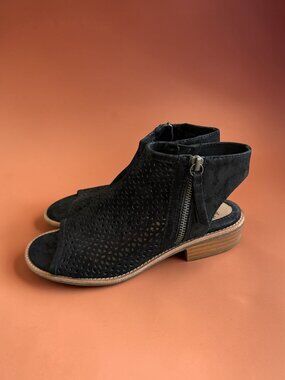 SOFFT BLack Sueded Leather Sandals Size 6